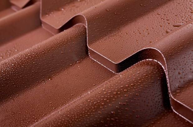 Металлочерепица с глянцевым полиэстеровым покрытием