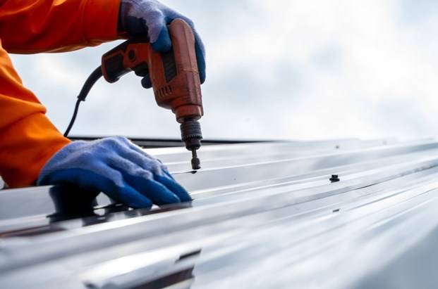 как выбрать кровельный саморез для профлиста по типу резьбы