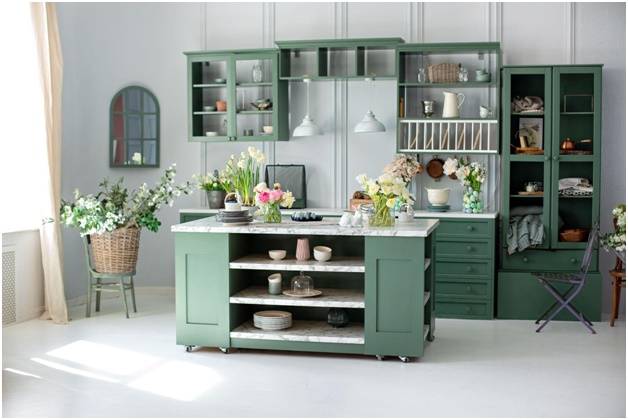 зеленая кухня на даче