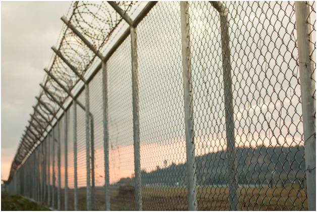 Сетка металлическая: основные виды для ограждения | «Таврос»