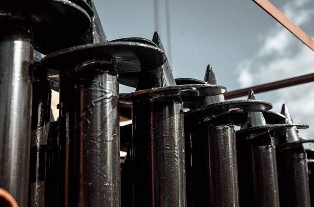 как построить теплый цоколь свайно-винтового фундамента каркасного дома