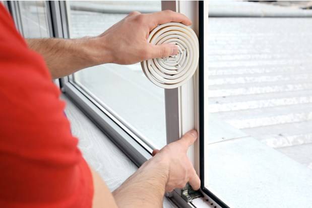 виды и способы применения универсальных уплотнителей