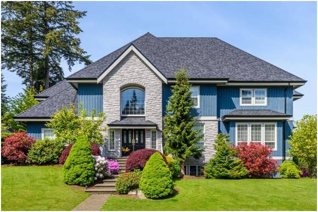 деревянный фасад частного дома