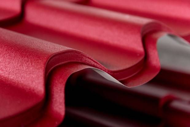 Металлочерепица с покрытием из пуруала