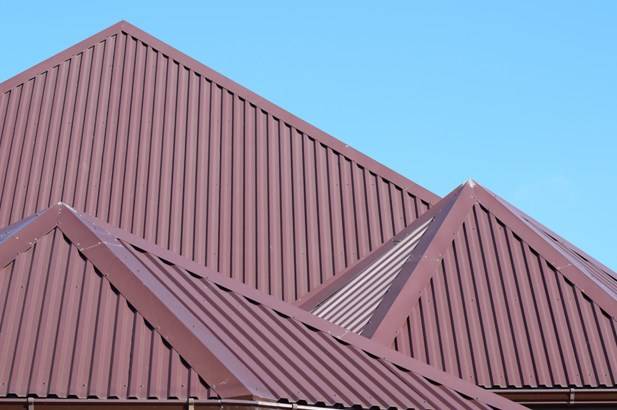 устройство контробрешетки в кровле из профнастила