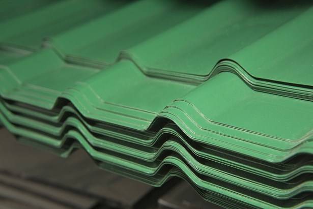 надежное и правильное хранение профнастила 