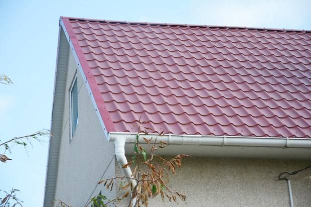 Какой минимальный угол наклона крыши из металлочерепицы должен быть .